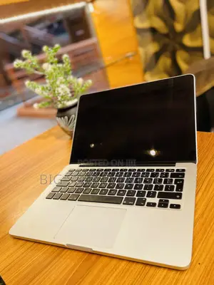 Laptop Apple MacBook Pro 8GB Intel Core I5 SSD 128GB