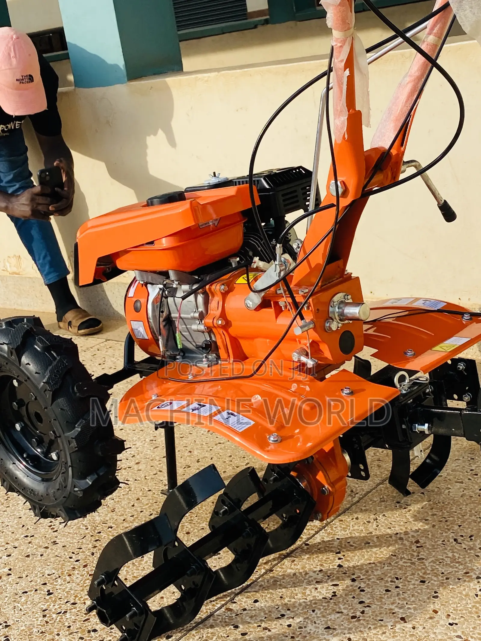 Walking Tractor / Bison Tiller With Head Lights