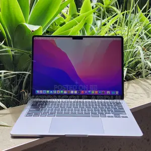 New Laptop Apple MacBook Air 8GB Intel Core M2 SSD 256GB