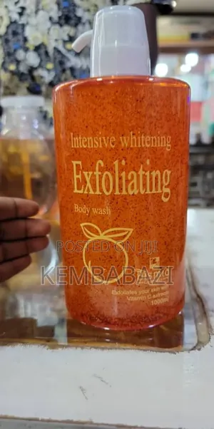 Intensive Whitening Exfoliating Body Wash