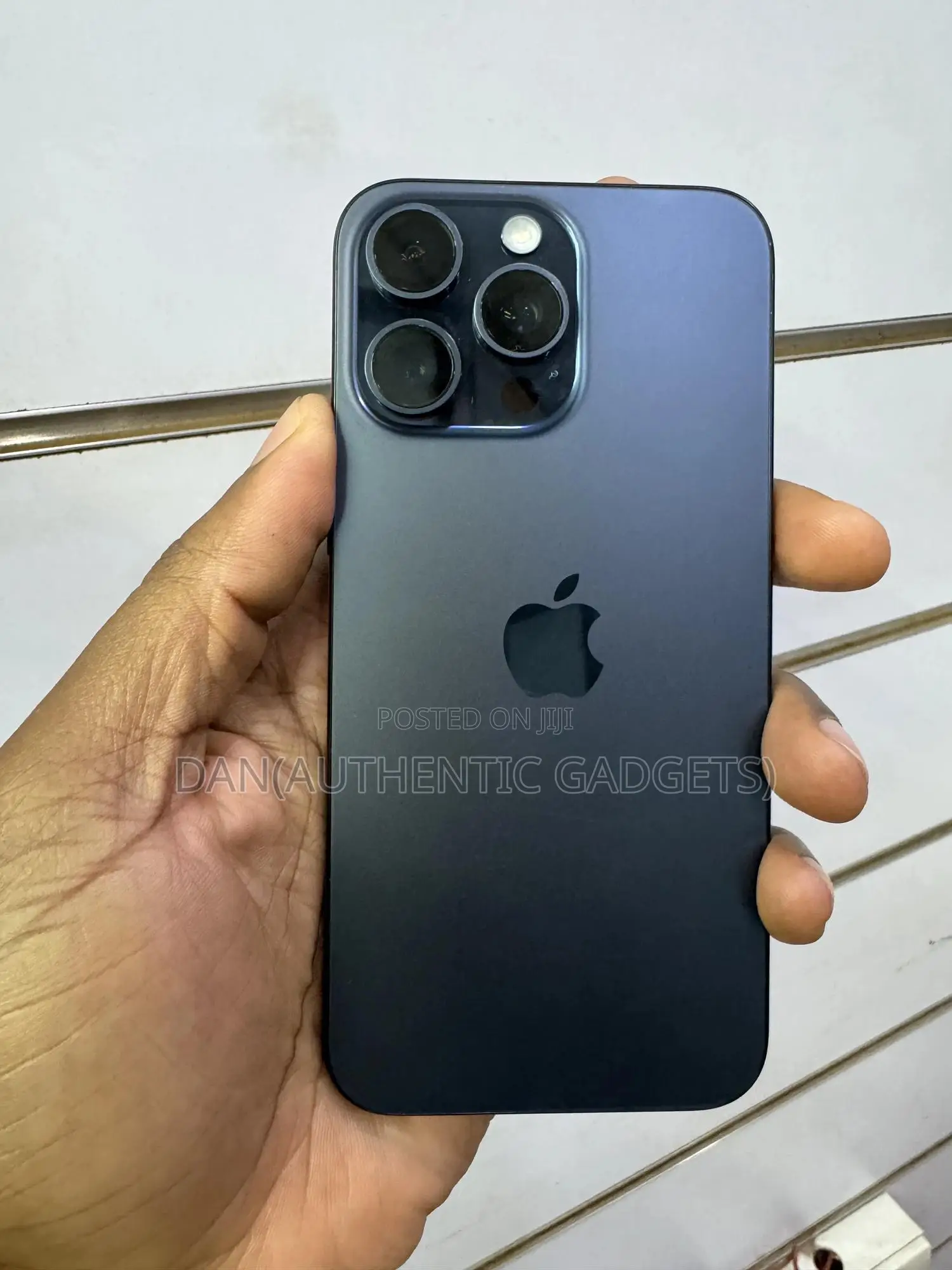 New Apple iPhone 15 Pro Max 256 GB Blue