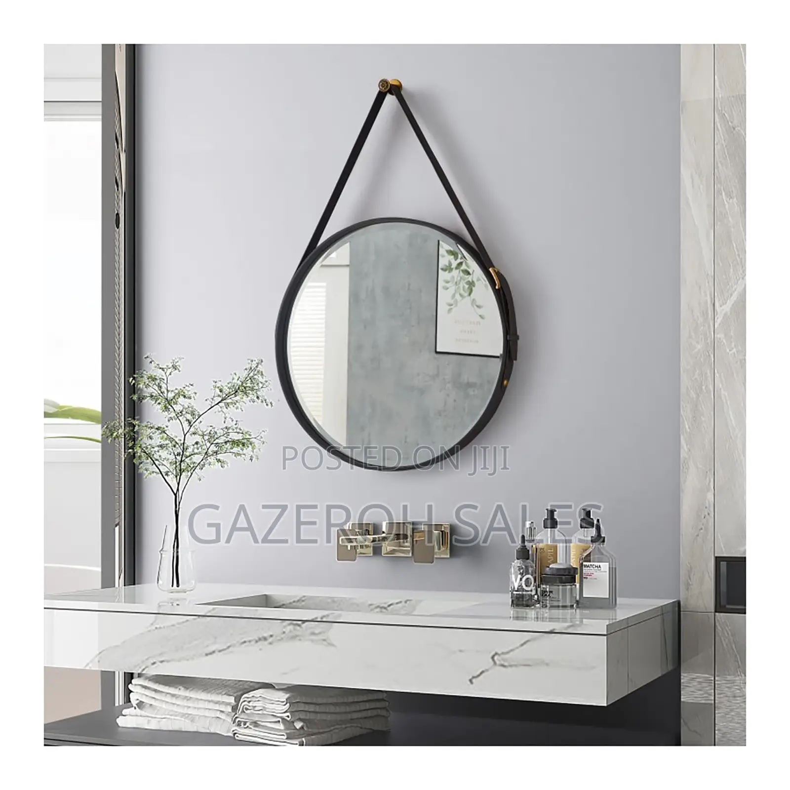 Round Hanging Mirror With Leather Strap