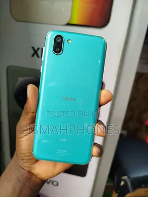 Sharp Aquos R2 64 GB Green