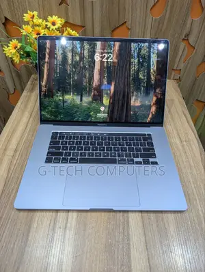 New Laptop Apple MacBook Pro 16GB Intel Core I9 SSD 1T