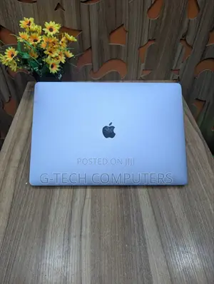 New Laptop Apple MacBook Pro 16GB Intel Core I9 SSD 1T
