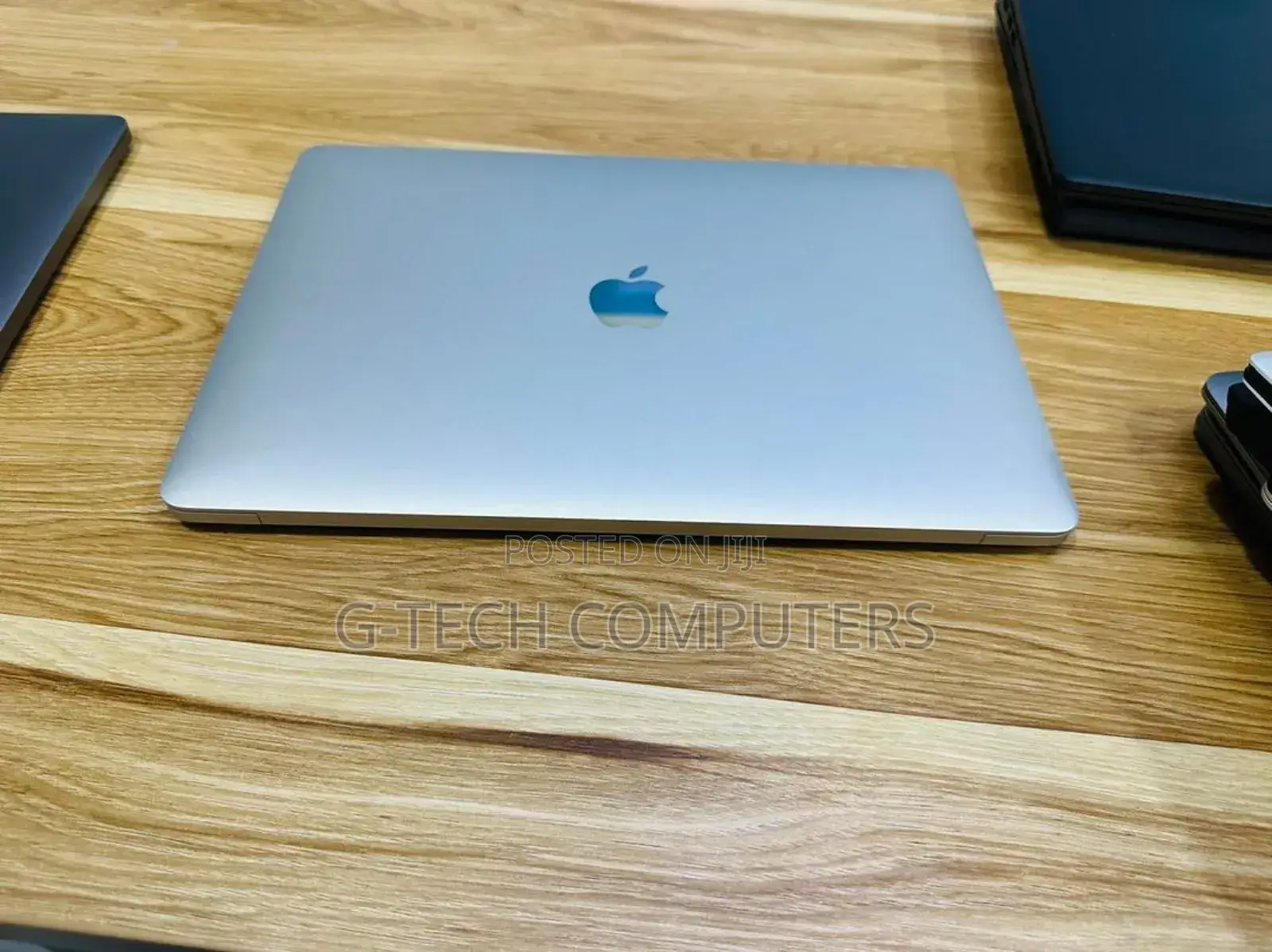 New Laptop Apple MacBook Pro 2019 16GB Intel Core I9 SSD 512GB