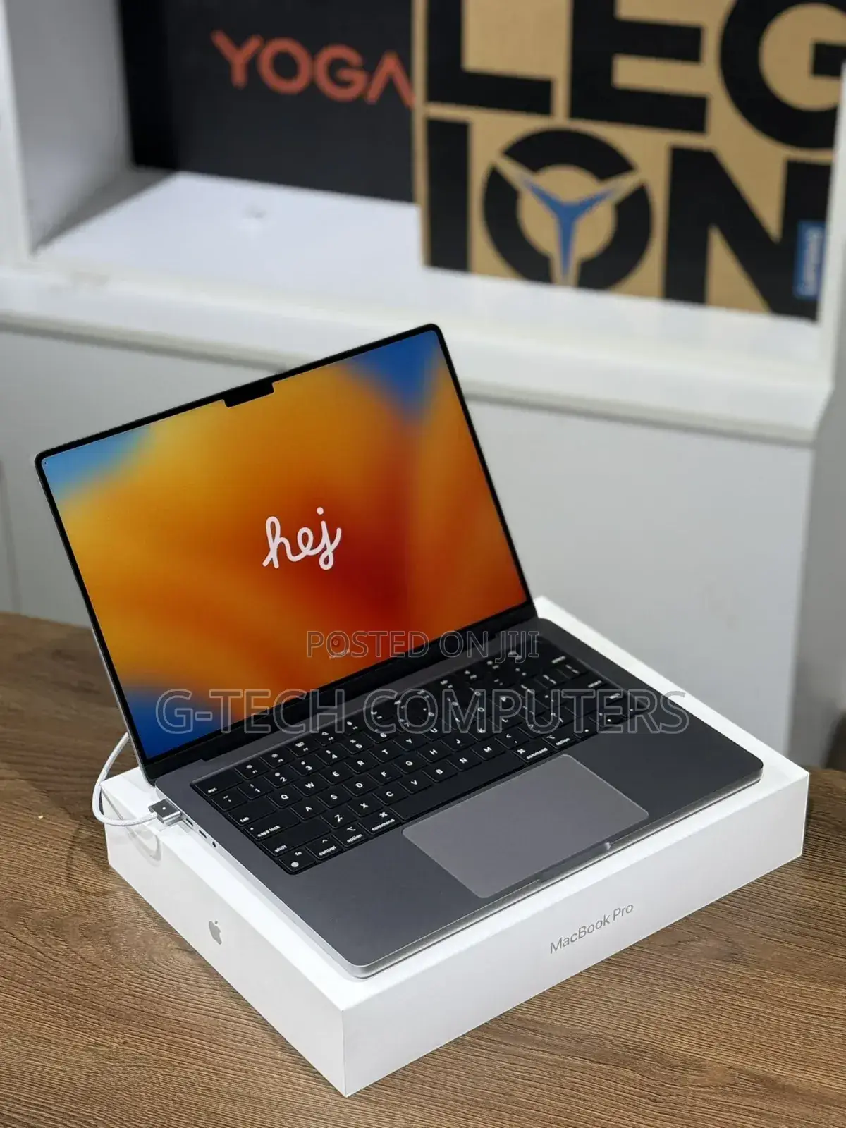New Laptop Apple MacBook Pro 16GB Apple M3 Pro SSD 512GB