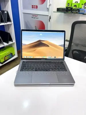 New Laptop Apple MacBook Pro 2019 16GB Intel Core I7 SSD 512GB
