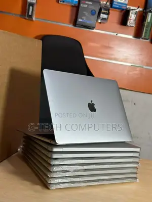 New Laptop Apple MacBook Pro 2019 16GB Intel Core I7 SSD 512GB