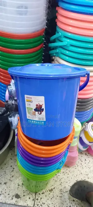 Plastic Bucket 10litres With Cover