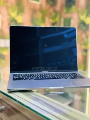 New Laptop Apple MacBook Pro 16GB Intel Core I9 SSD 1T