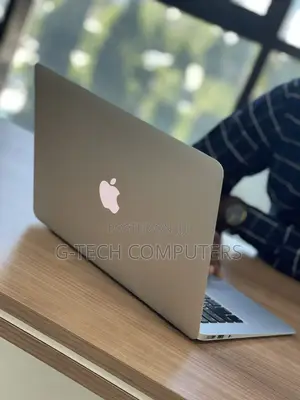 New Laptop Apple MacBook Air 2014 8GB Intel Core I7 SSD 256GB