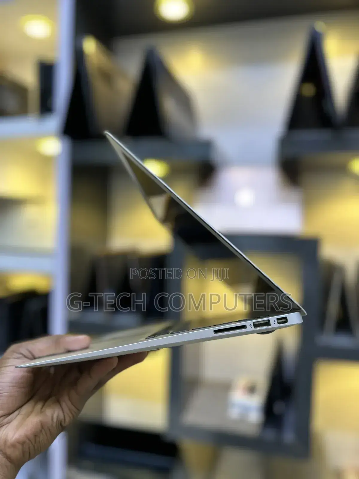 New Laptop Apple MacBook Air 2014 8GB Intel Core I7 SSD 256GB