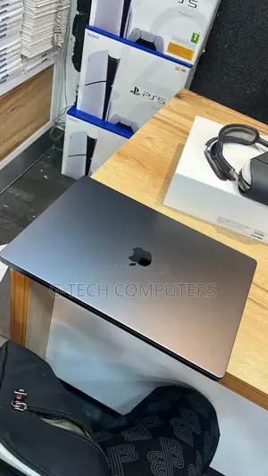 New Laptop Apple MacBook Pro 2023 M2 Max 16-Inch 16GB Apple M2 SSD 1T
