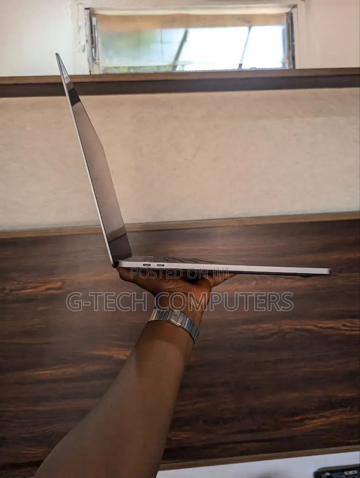 New Laptop Apple MacBook Pro 32GB Intel Core I9 SSD 2T
