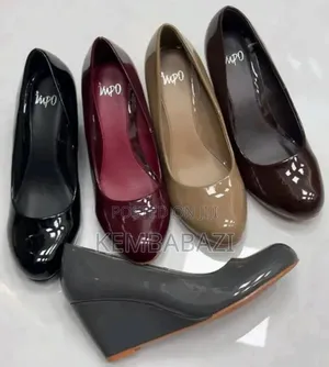 Ladies Closed Wedge