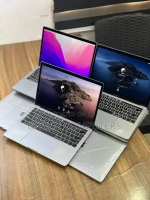 New Laptop Apple MacBook 2018 16GB Intel Core I7 SSD 512GB
