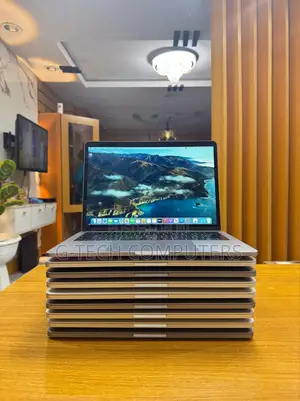 New Laptop Apple MacBook 2018 16GB Intel Core I7 SSD 512GB