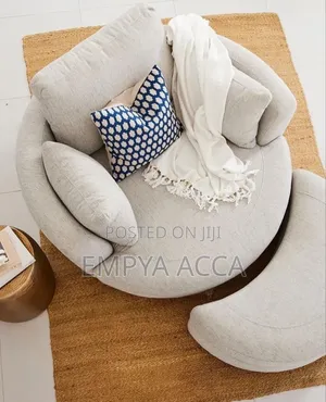 Cream Lin Pale Whit Bed