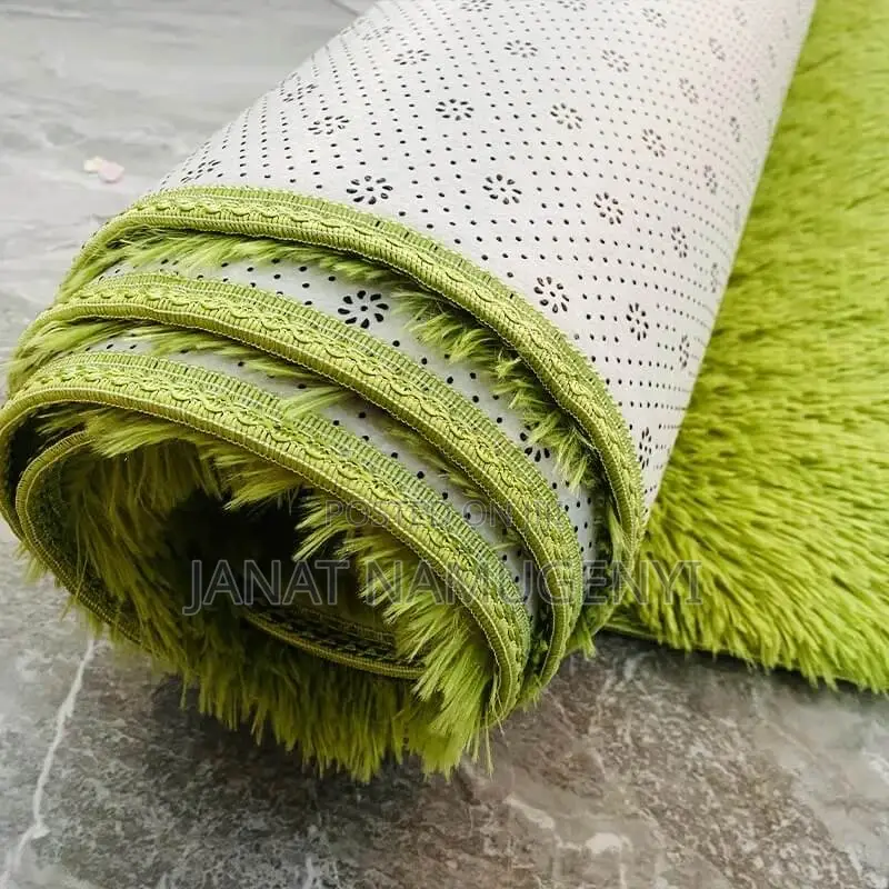 Green Medium Carpet (1.5 *2m)