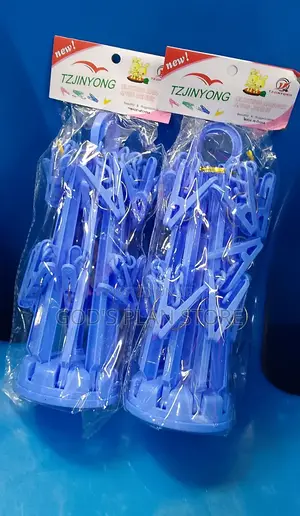Plastic Nika Pegs