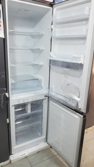 341l Hisense Double Door With Water Dispenser