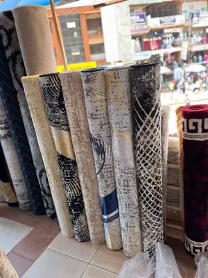 New Modern Carpets Per Piece