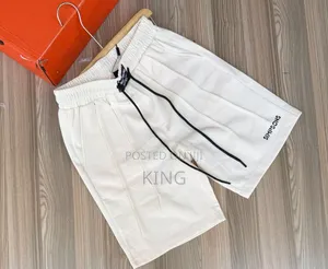 Color -Blocked Tend Shorts