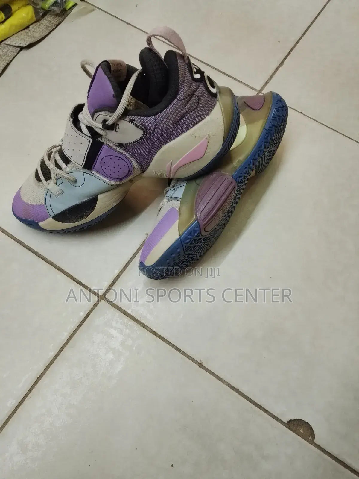 Basketball Shoe Size 43