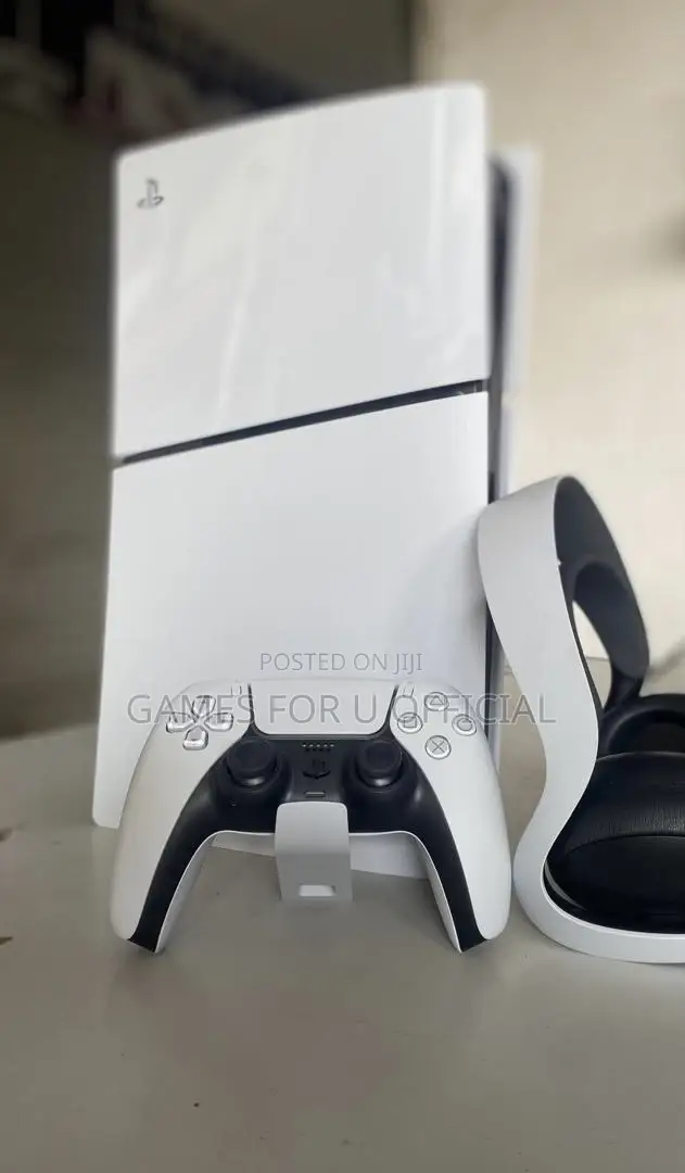 Ps5 Slim Console With White Pad 1