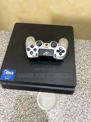 Ps4 Slim Chipped Console 1 Controler Uk