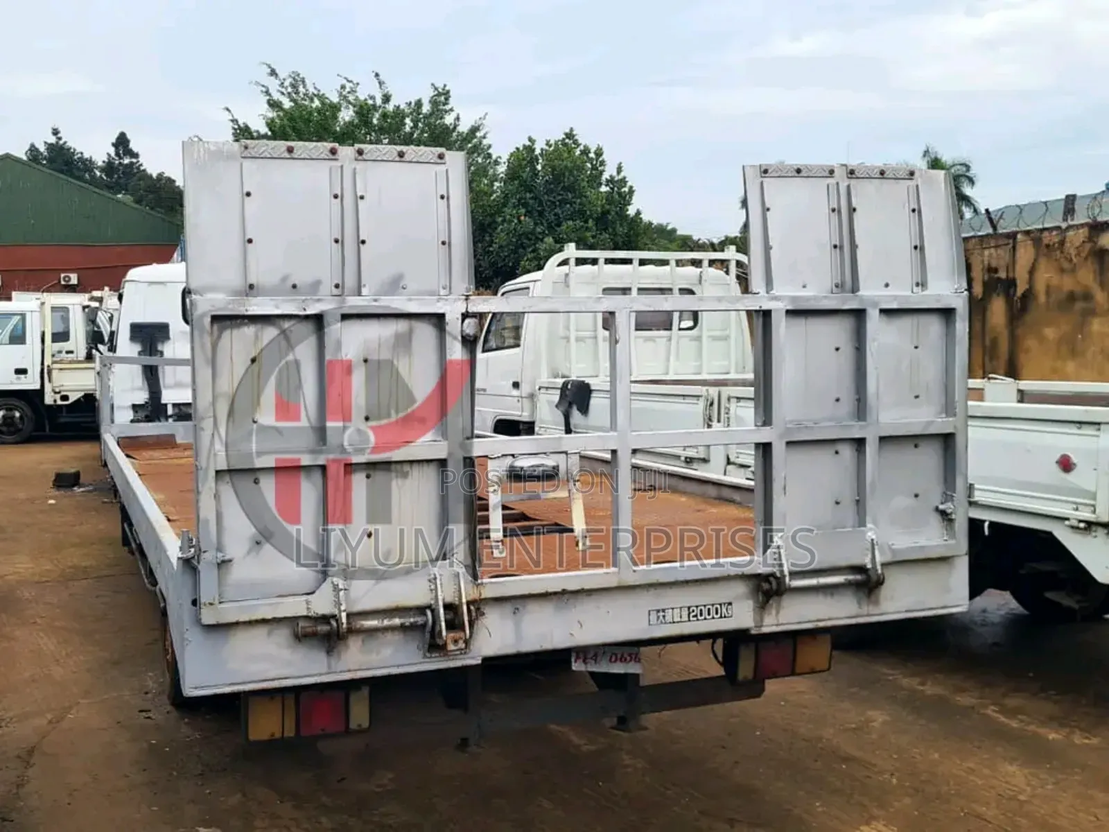 Mobile Car Carriers/Break Downs/Folk Lifts Available.