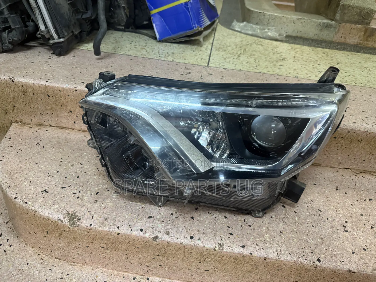 Rav4 2016 - 2018 Headlight