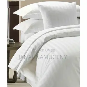 Invisible Line Plain White 4 Piece Duvet