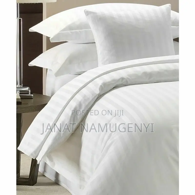 Invisible Line Plain White 4 Piece Duvet