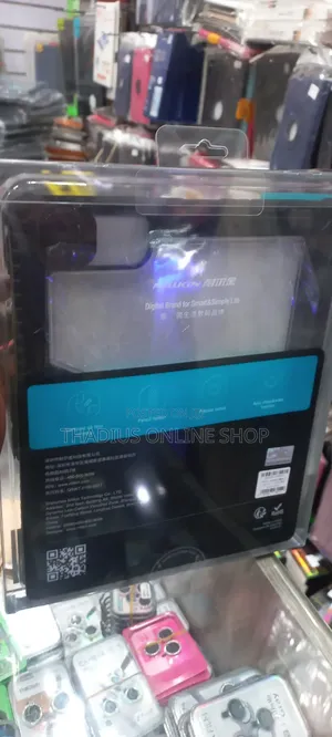 iPad Pro 13 (2024)Leather Bumper Flip Glossy Case