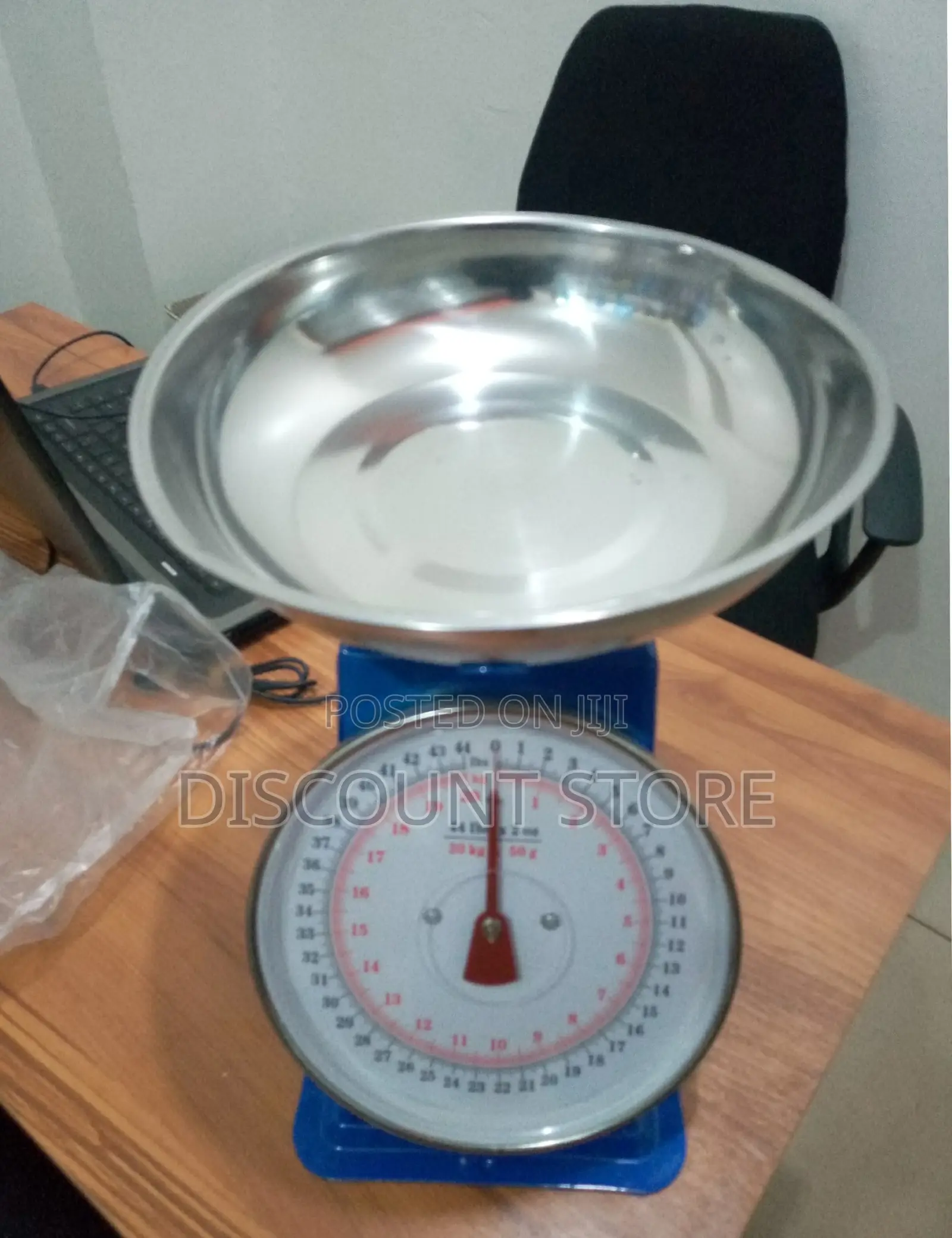 Good Ordinary Mechanical Kitchen Scales.