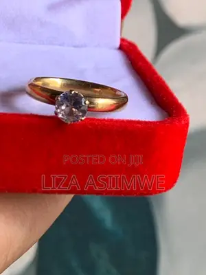 Round Brilliant Cut Engagement Rings