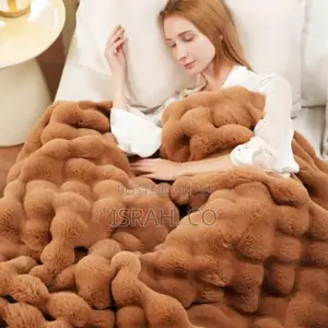 High-Quality Fluffy Faux Fur Blanket Brown