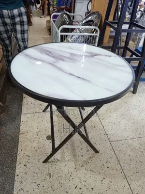 Round Folding Table