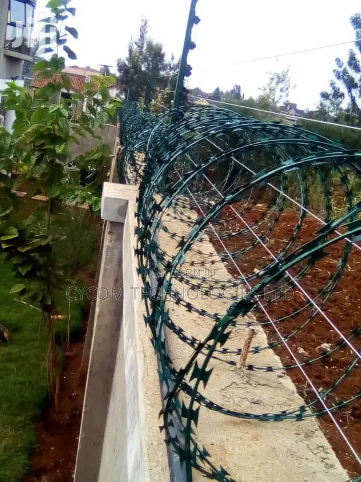 Electric Fence System With Lazor 50 by 70