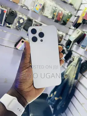 New Apple iPhone 15 Pro Max 256 GB White