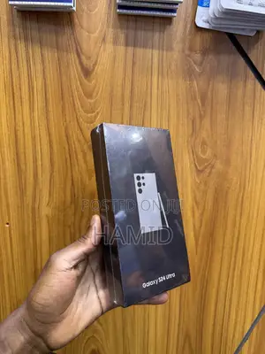 New Samsung Galaxy S24 Ultra 256 GB