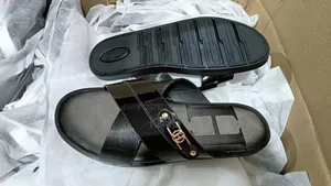 Camello Black Sandals