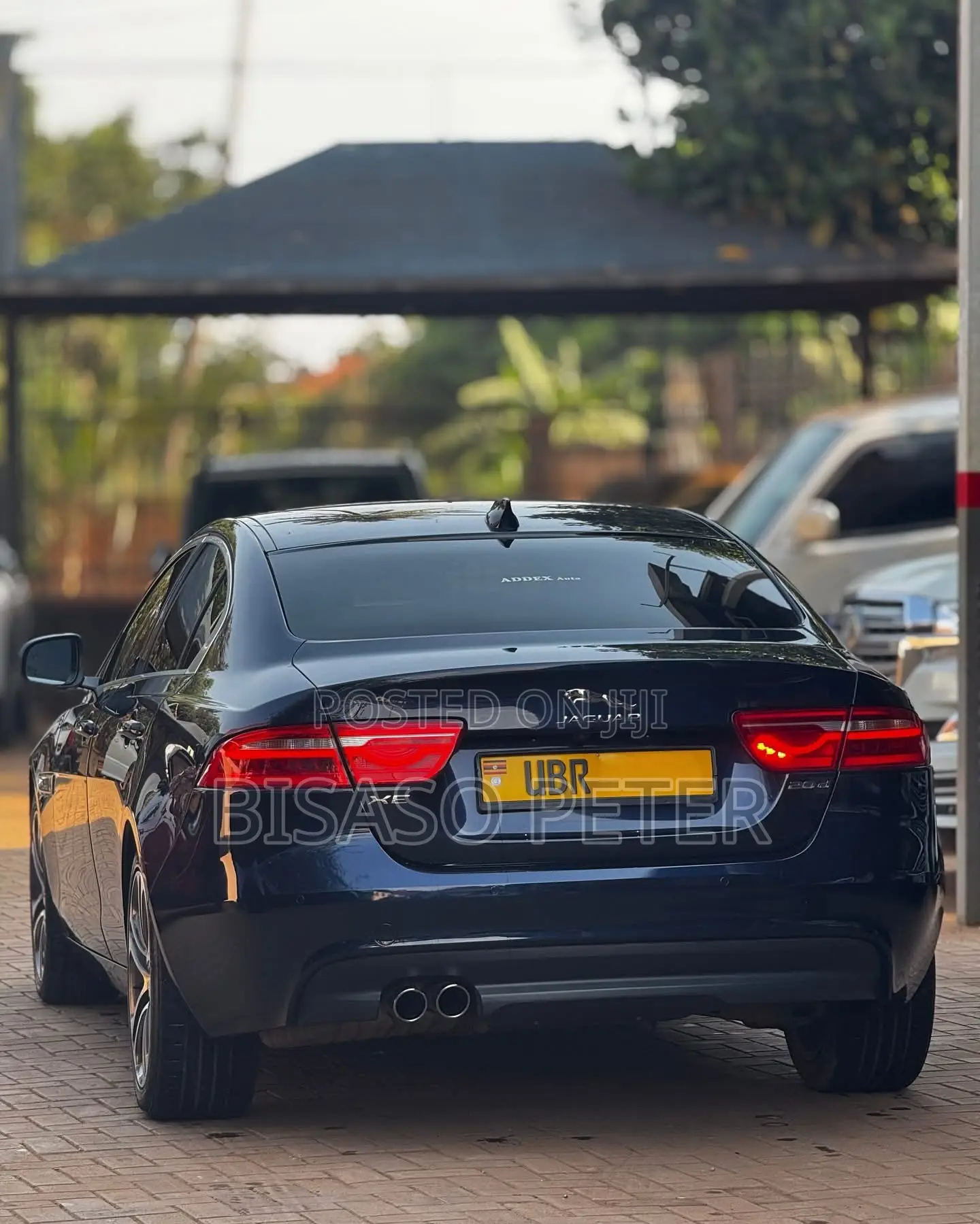 Jaguar XE 2017 Blue