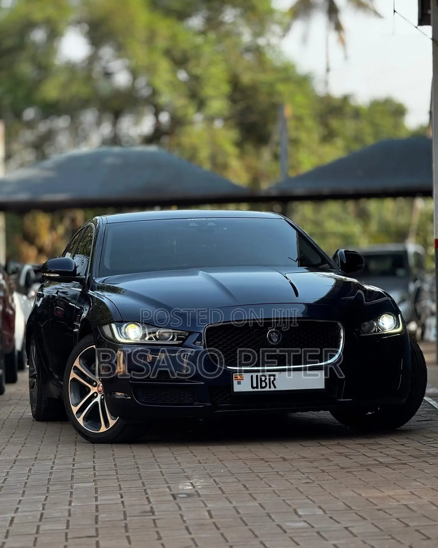 Jaguar XE 2017 Blue