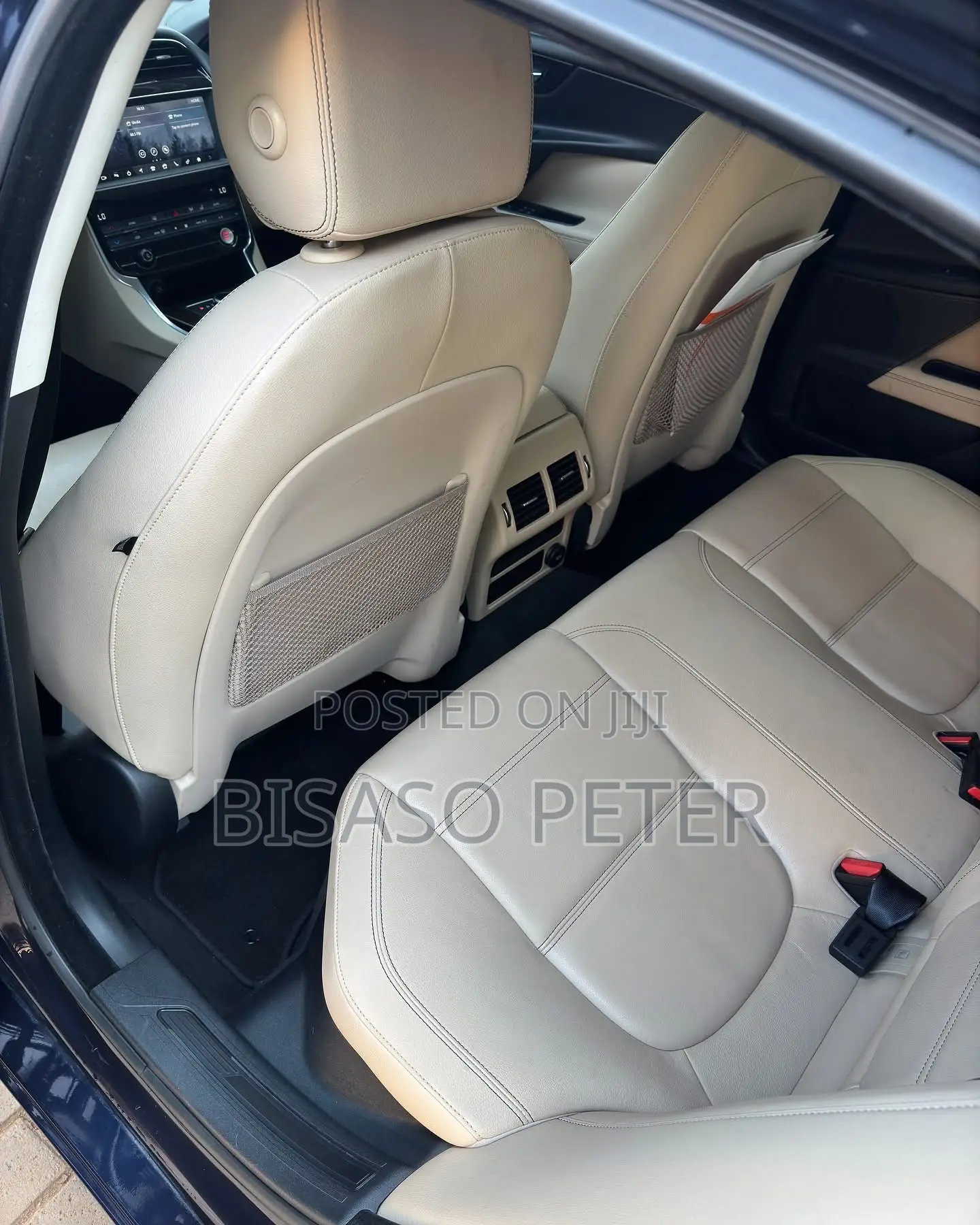 Jaguar XE 2017 Blue