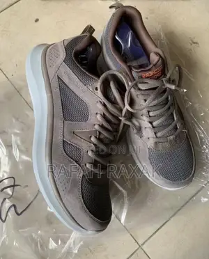 Original Brown Sketchers Quantum Flex Country Walker Sneaker