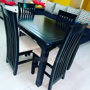 Dinning 4 Seaters Black