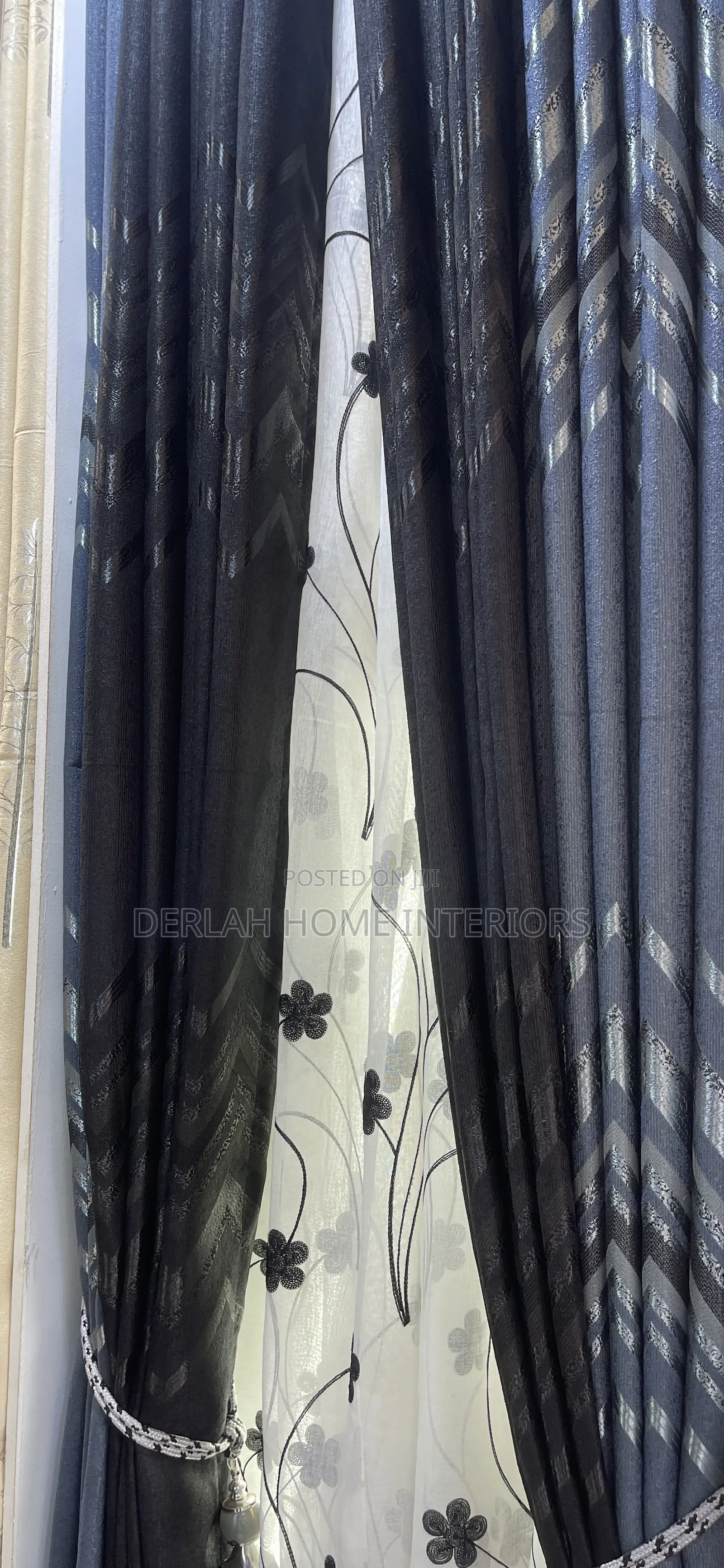 Zigzag Curtains in Black